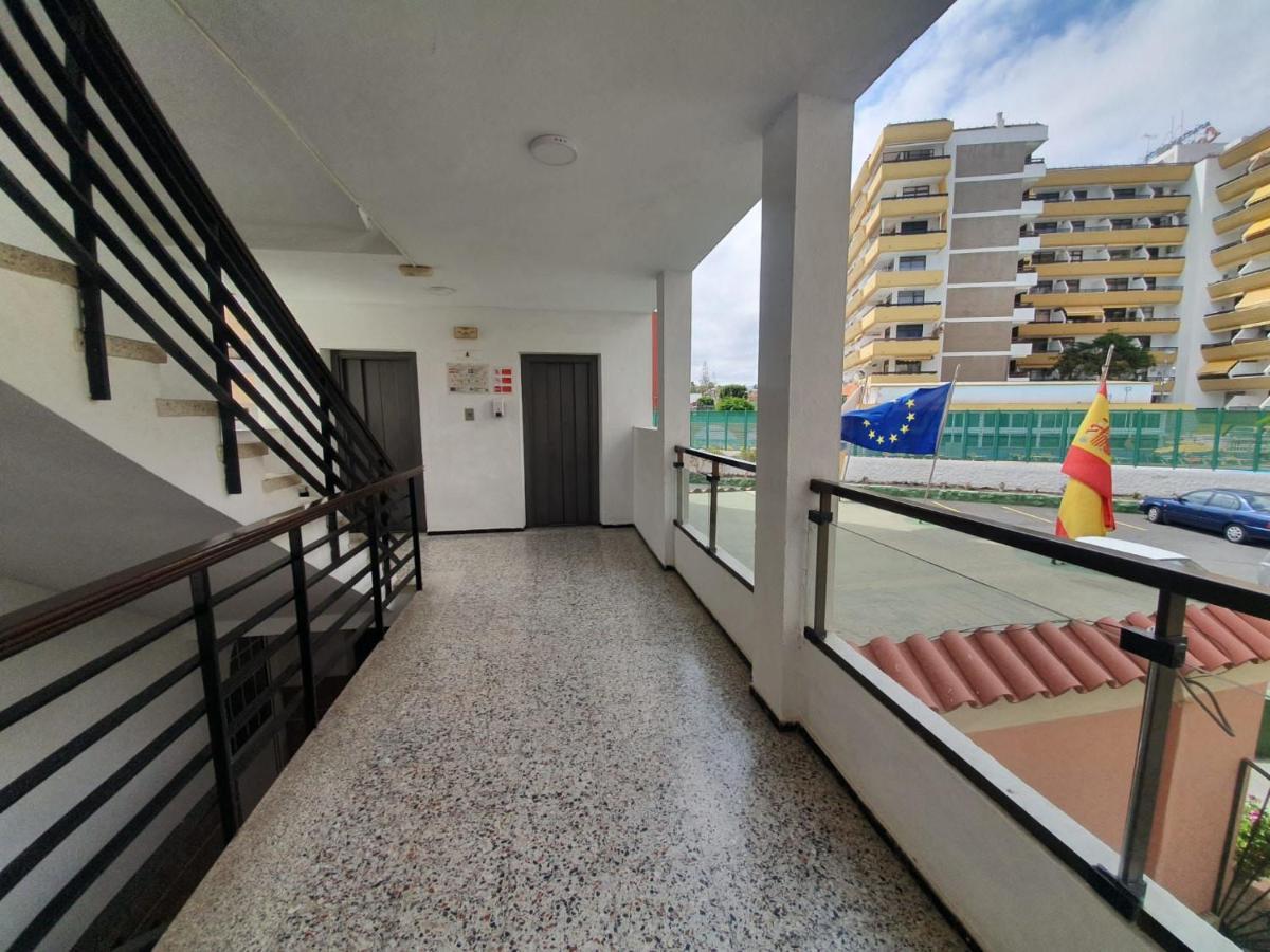 Ocean Front Cozy 2 Bedroom, 3 Beds Spacious- Netflix, Pool, Beach Lift & Fast Wifi Playa del Inglés Buitenkant foto