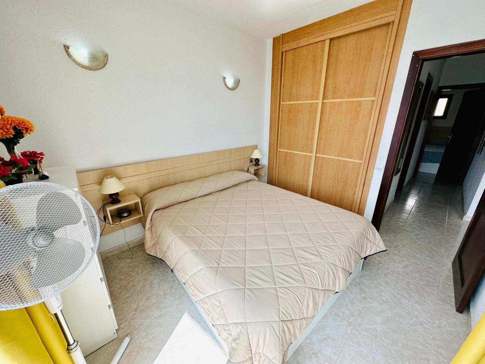 Ocean Front Cozy 2 Bedroom, 3 Beds Spacious- Netflix, Pool, Beach Lift & Fast Wifi Playa del Inglés Buitenkant foto